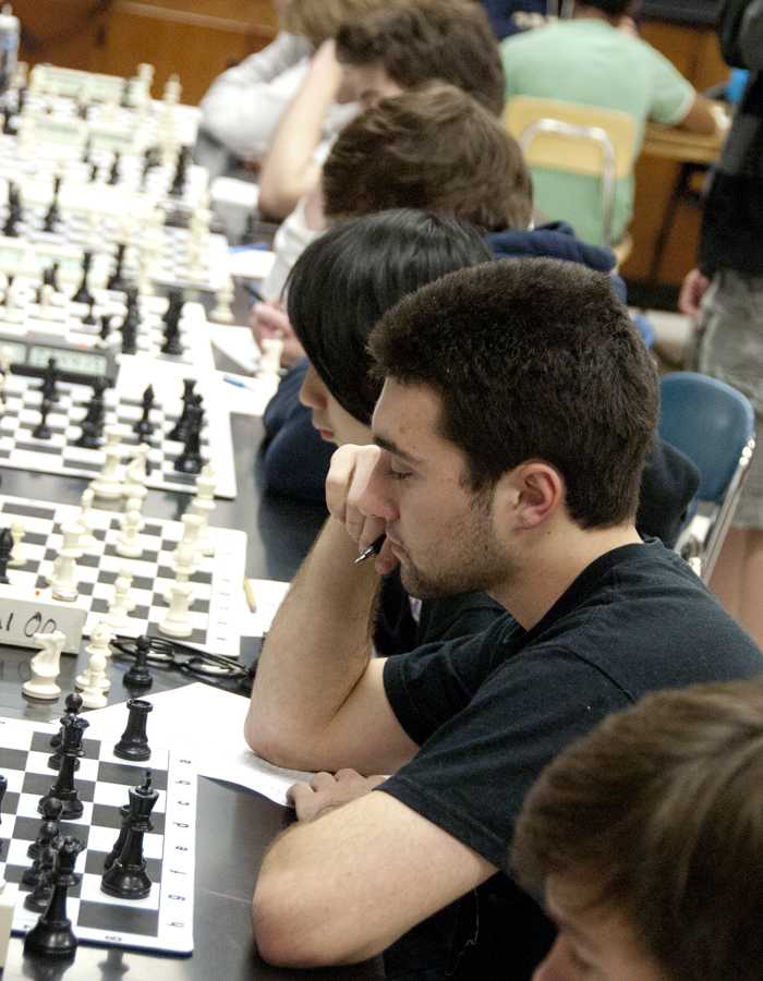 Grandmaster offers his wisdom to Chess Club