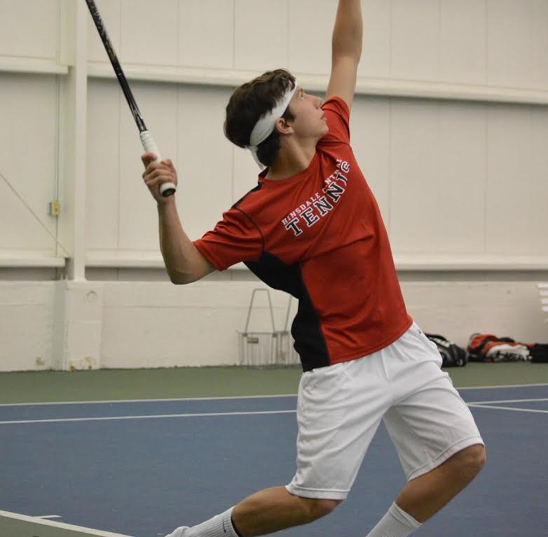 Mikey+Czlonka%2C+senior+captain%2C+looks+to+lead+the+Red+Devil+tennis+team+to+another+state+championship.