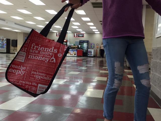 What are girls actually carrying in their Lululemon bags?