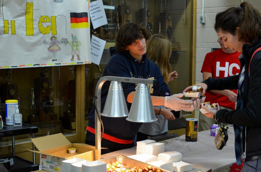 On Friday, Nov. 3, German Club held their annual Rootbiergarten, where mini pretzels and root beer were sold for $3. All proceeds went to the Open Arms Foundation.