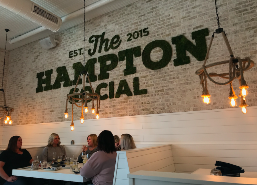 Recently opened in Burr Ridge, The Hampton Social climbed its way to the top when it comes to unique, lively restaurants for students to have a good time. 