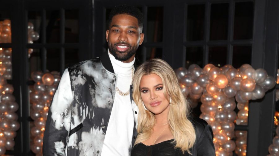 Tristan+Thompson+%28left%29+and+Khloe+Kardashian+%28right%29+have+one+child+together%2C+True+Thompson.