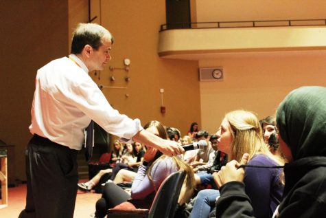 Representative Quigley speaks to students