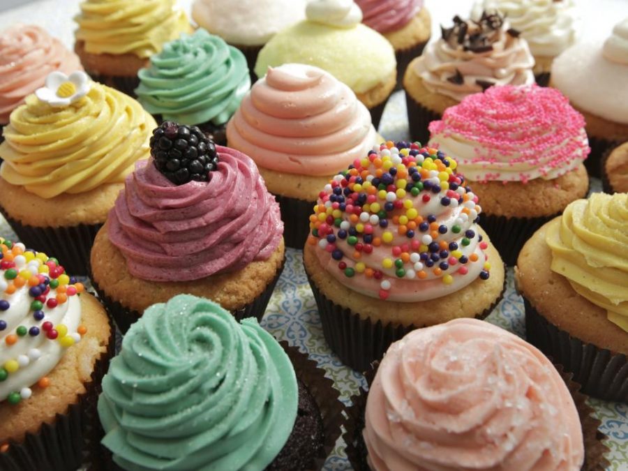 The contestant are required to make cupcakes that are judged based off of display and taste.