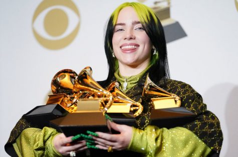 The 18-year-old pop artist Billie Eilish came home with five Grammy awards.