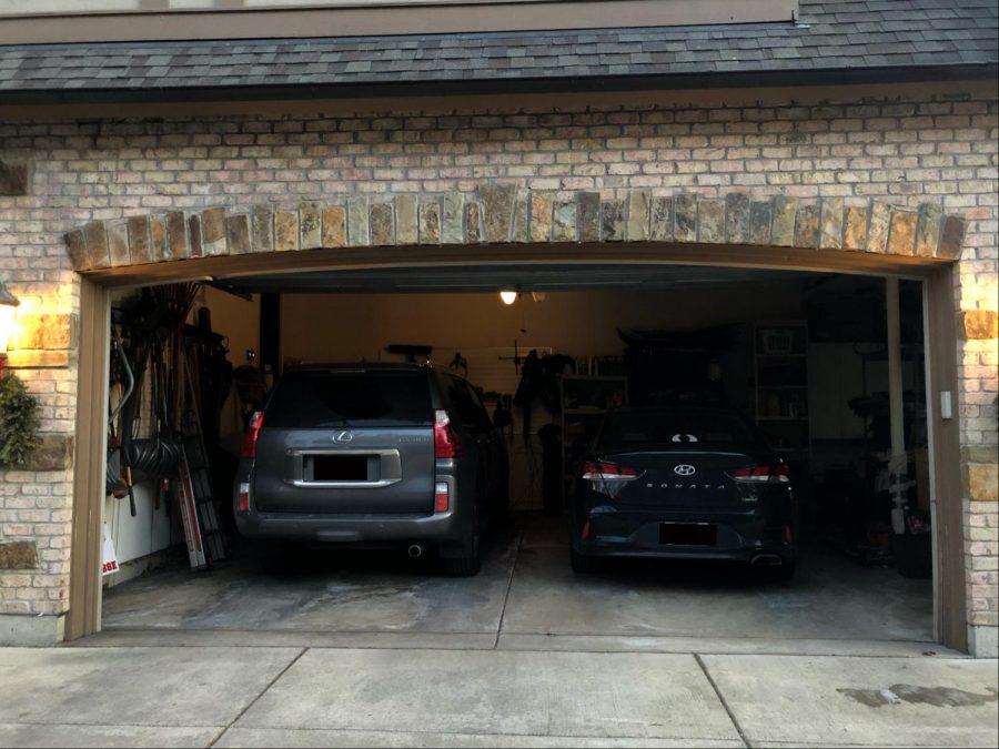 This+month%2C+a+2018+Jaguar+F+Pace+was+stolen+out+of+an+open+garage+in+Hinsdale.+The+car+was+later+recovered+in+Harvey%2C+Ill.