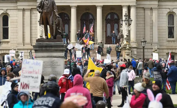 A couple hundred protestors stormed Michigan’s capital on Wednesday, April 15 in Lansing against Governor Gretchen Whitmer’s extension of the coronavirus stay-at-home order. The protests spurring across the country are fostering large amounts of people, essentially putting more at risk. 
