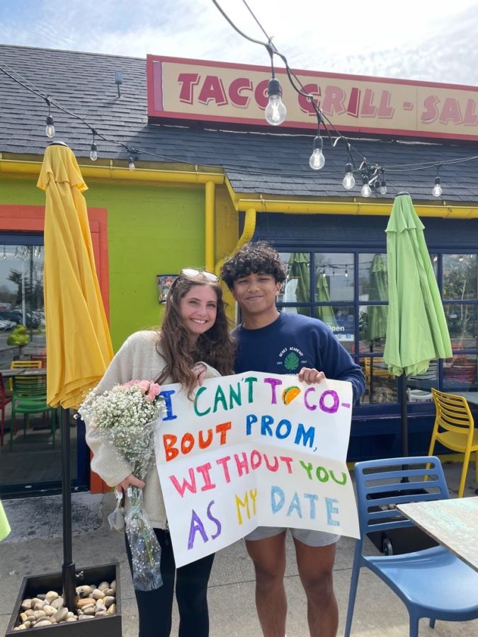 Lance+Reodica+takes+Kamila+Sawosko+on+a+date+to+Taco+Grill+in+Westmont+and+%E2%80%9Cpromposed%E2%80%9D+to+her+accordingly.+Most+%E2%80%9Cpromposals%E2%80%9D+have+themes+of+things+the+dates+like+or+activities+to+go+along+with+them.+