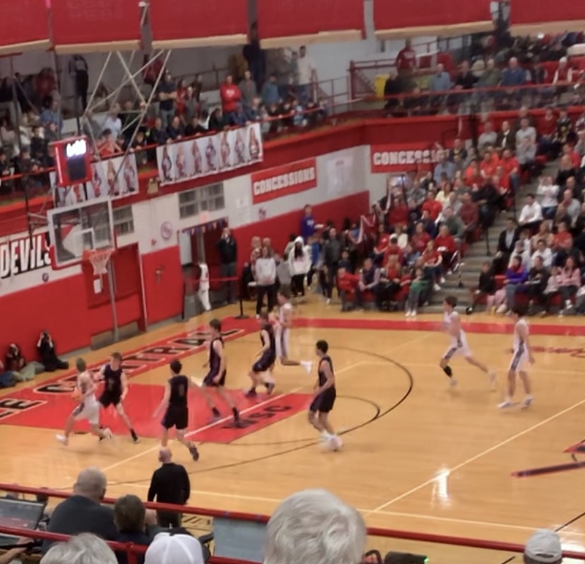 Boys varsity basketball faced off against LT on Feb. 7.