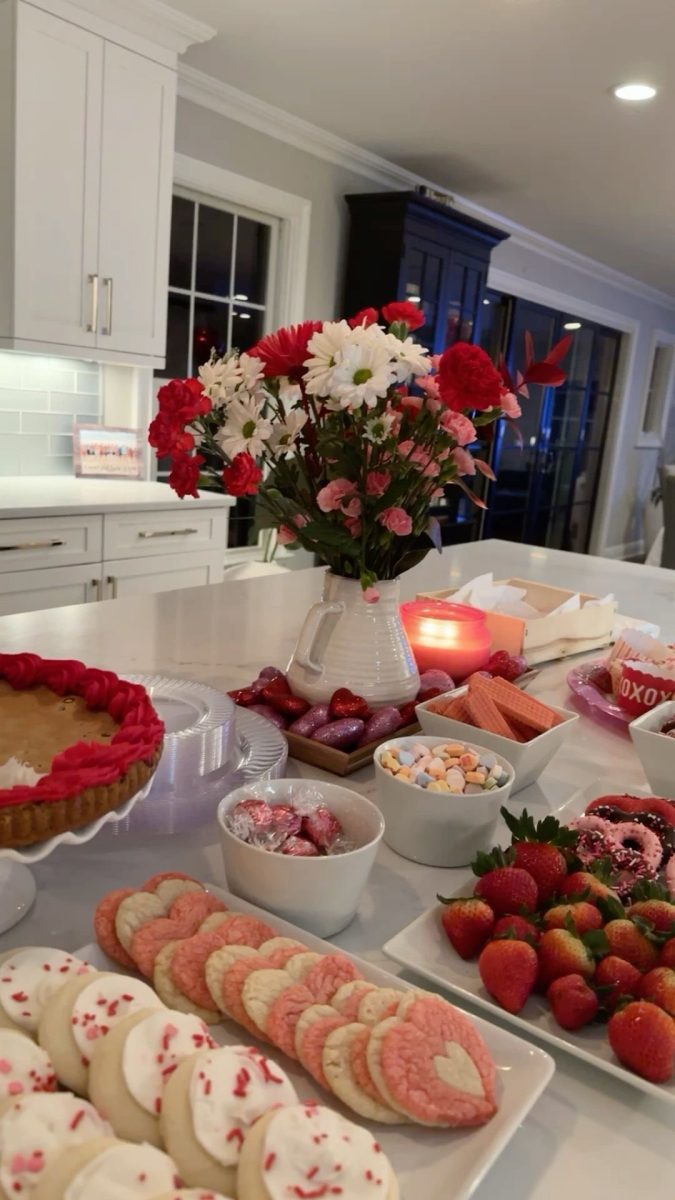 Galentines Party: Sweet treats on theme for the perfect celebration for Valentines.